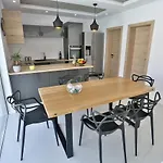 Family Friendly House With A Swimming Pool - 15909 Tatil Evi
