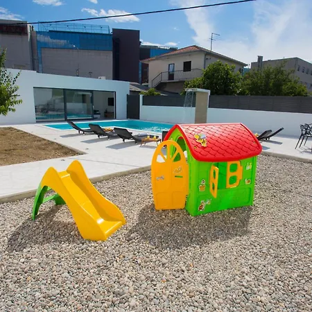 Tatil Evi Family Friendly House With A Swimming Pool - 15909
