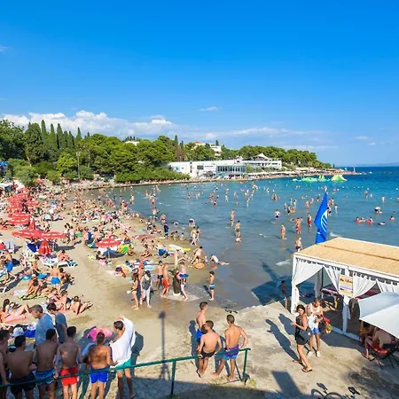 Family Friendly House With A Swimming Pool - 15909 Tatil Evi Split